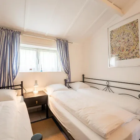 Vakantiehuis Zeewind 246 With Parking By Interhome